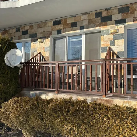 Sunny Studio, Eagle Rock Daire Beli Iskar